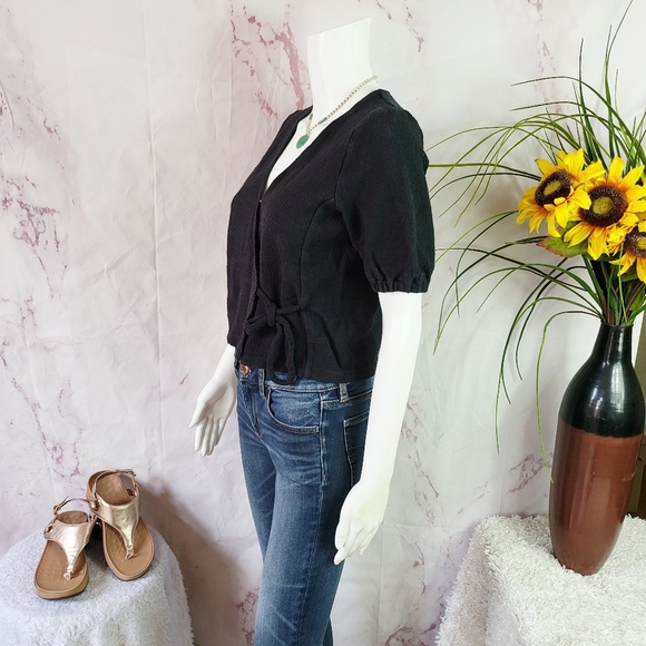 Madewell Black Blouse with Chic Silhouette - Picture 4 of 7